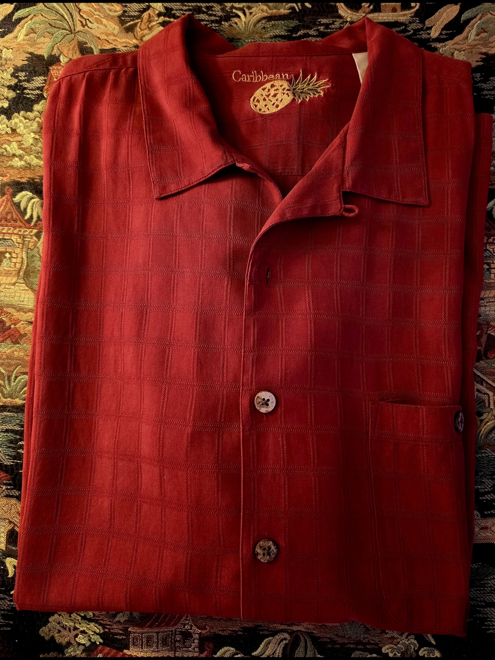 Caribbean Men's XL 100% Silk Red Textured Box Stitch Camp Shirt